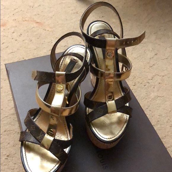Louis Vuitton shoes size 7 ( run small) - Picture 1 of 5